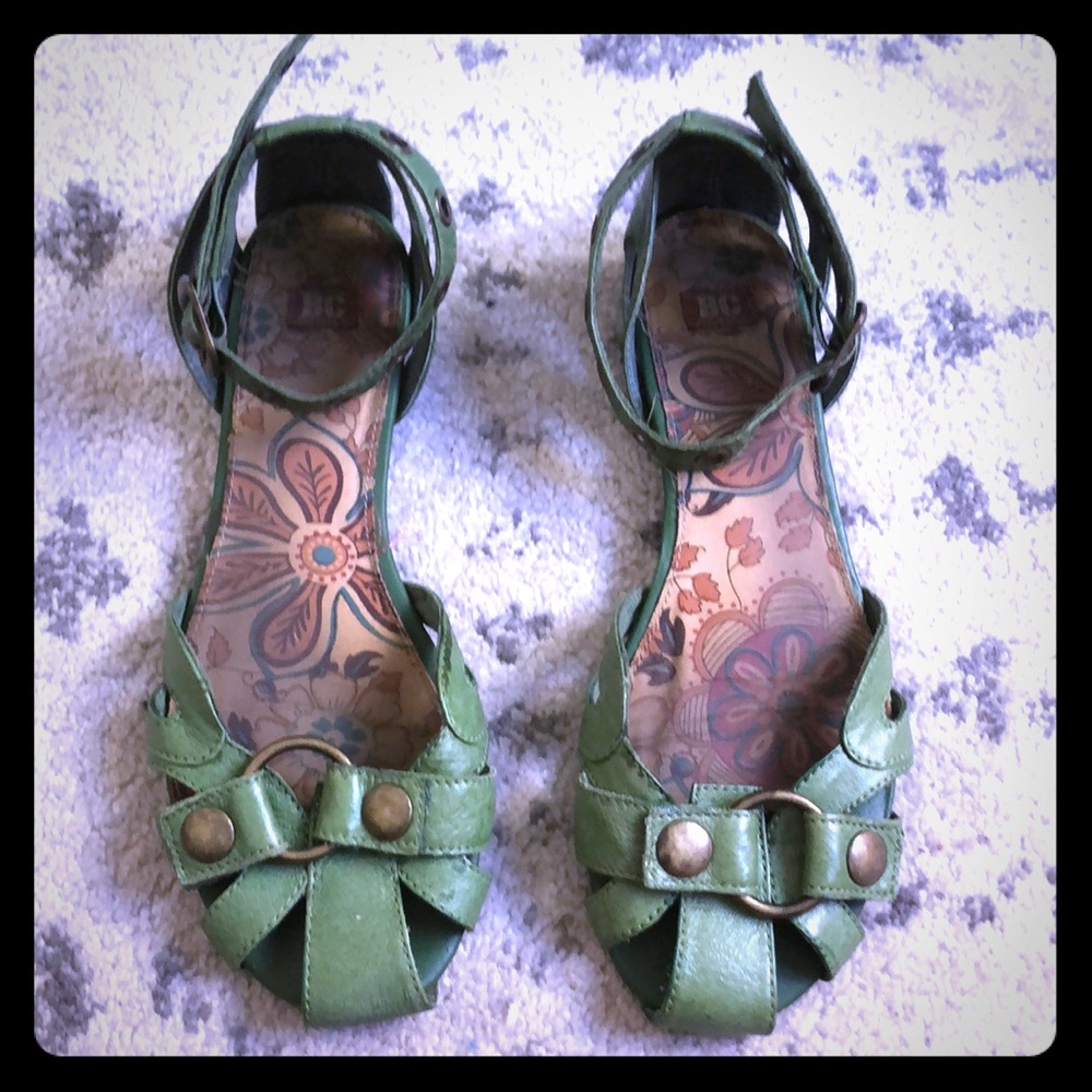 Like New! BC flats